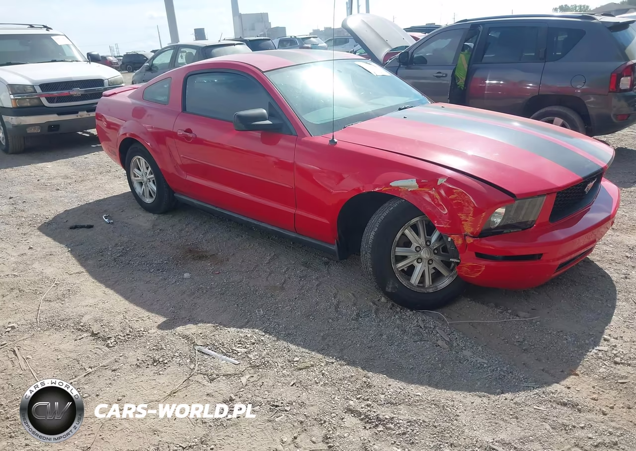 2007 Ford Mustang V6 Deluxe-V6 Premium