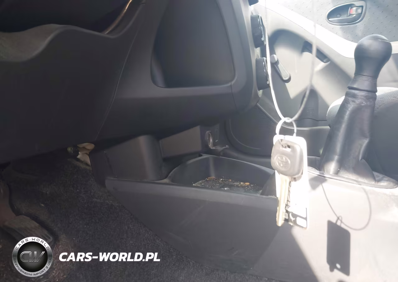2011 Toyota Yaris VIN:JTDJT4K31B5334229 - 11