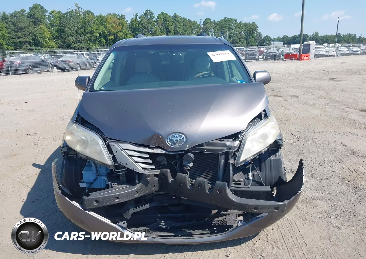 2013 Toyota Sienna Xle V6 8 Passenger VIN:5TDYK3DCXDS377912 - 12