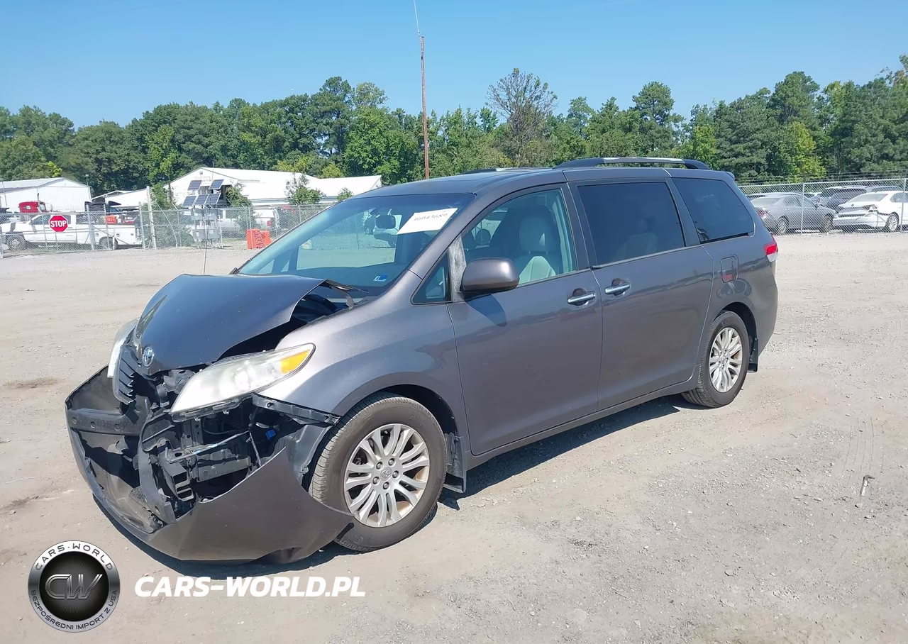 2013 Toyota Sienna Xle V6 8 Passenger VIN:5TDYK3DCXDS377912 - 2