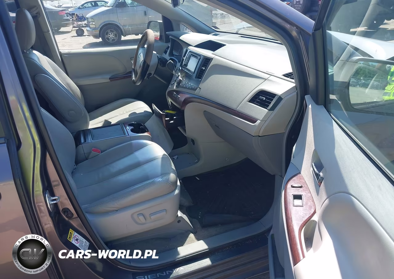 2013 Toyota Sienna Xle V6 8 Passenger VIN:5TDYK3DCXDS377912 - 5