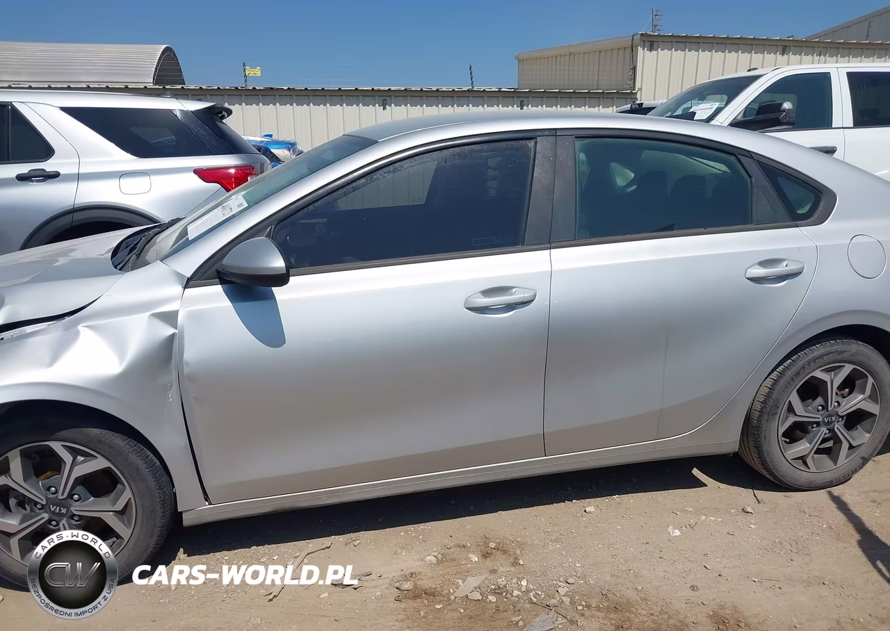 2020 Kia Forte Lxs VIN:3KPF24AD2LE203352 - 14