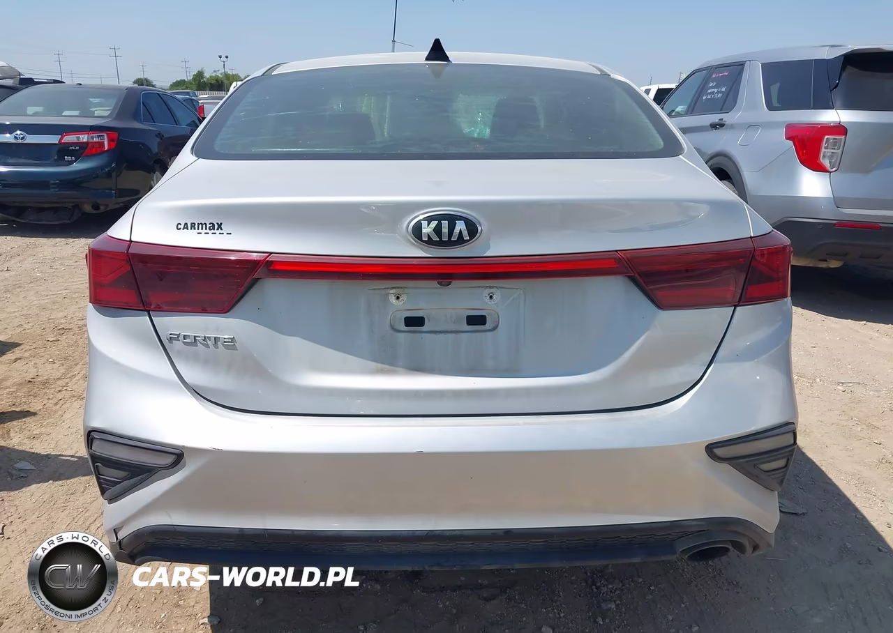 2020 Kia Forte Lxs VIN:3KPF24AD2LE203352 - 16