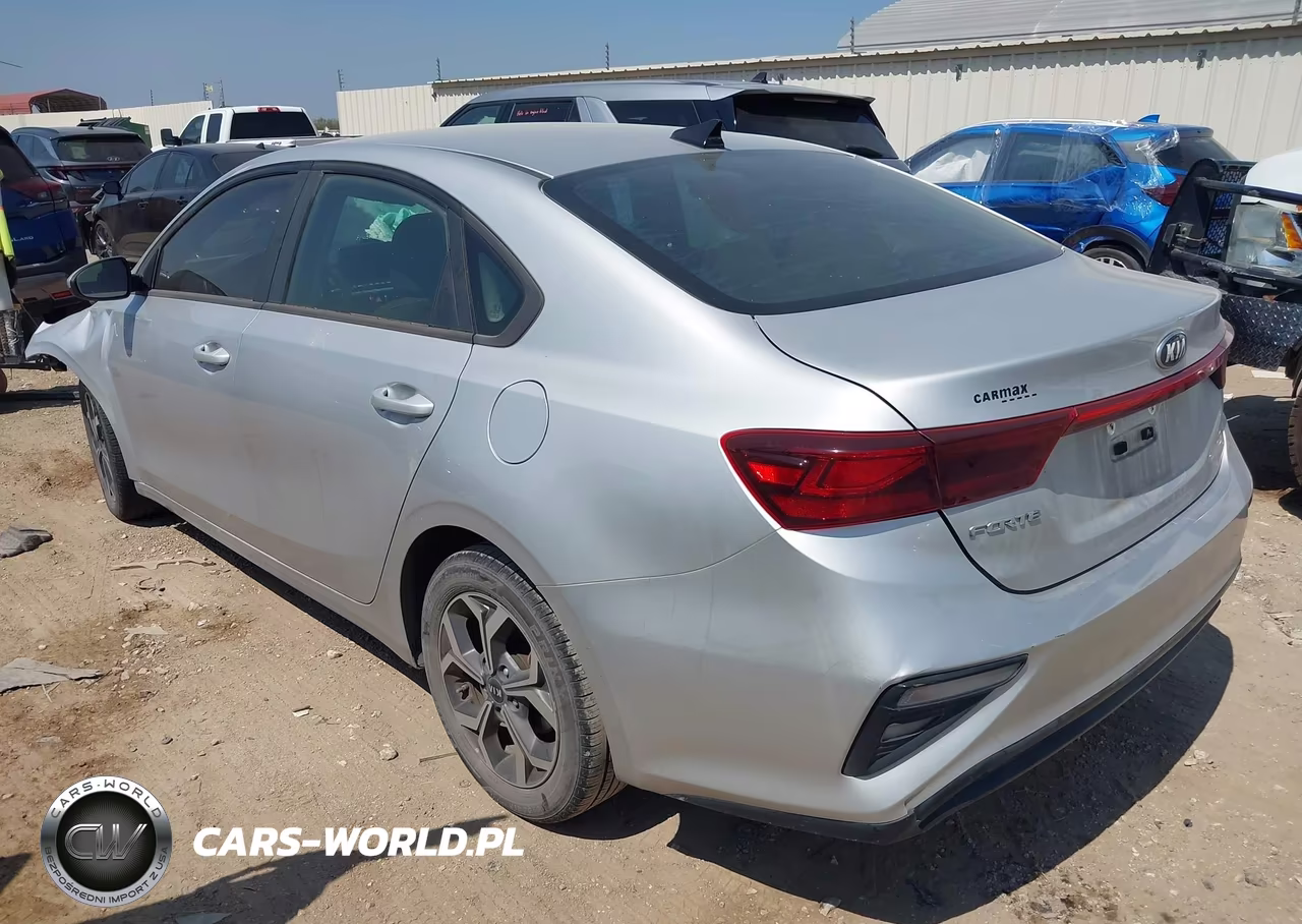 2020 Kia Forte Lxs VIN:3KPF24AD2LE203352 - 3