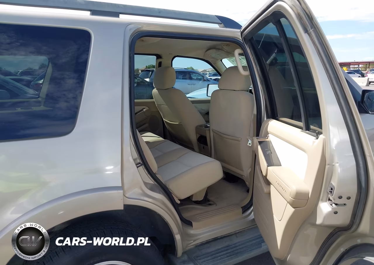 2007 Ford Explorer Xlt VIN:1FMEU63897UB26063 - 8