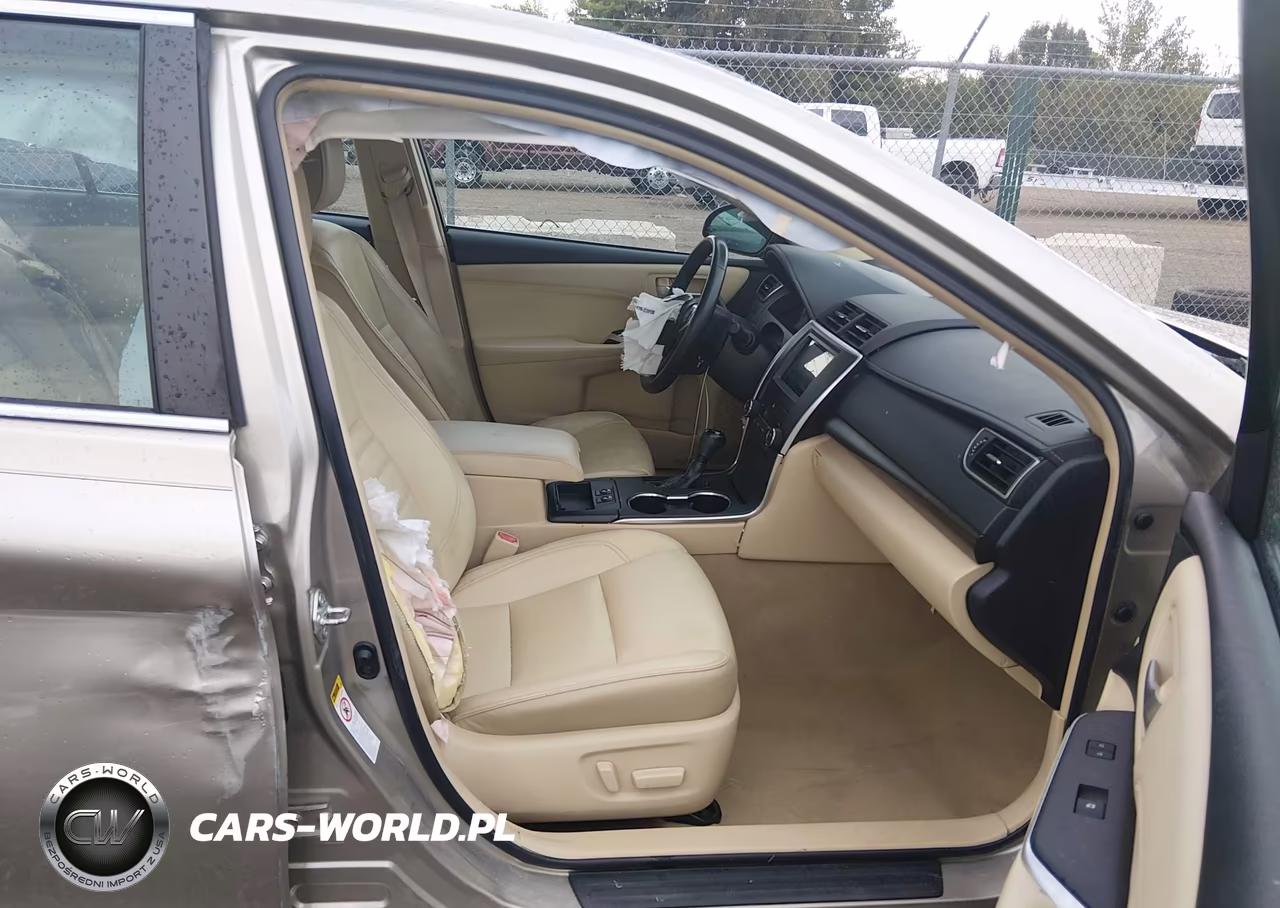 2016 Toyota Camry Xle VIN:4T4BF1FK1GR530696 - 5