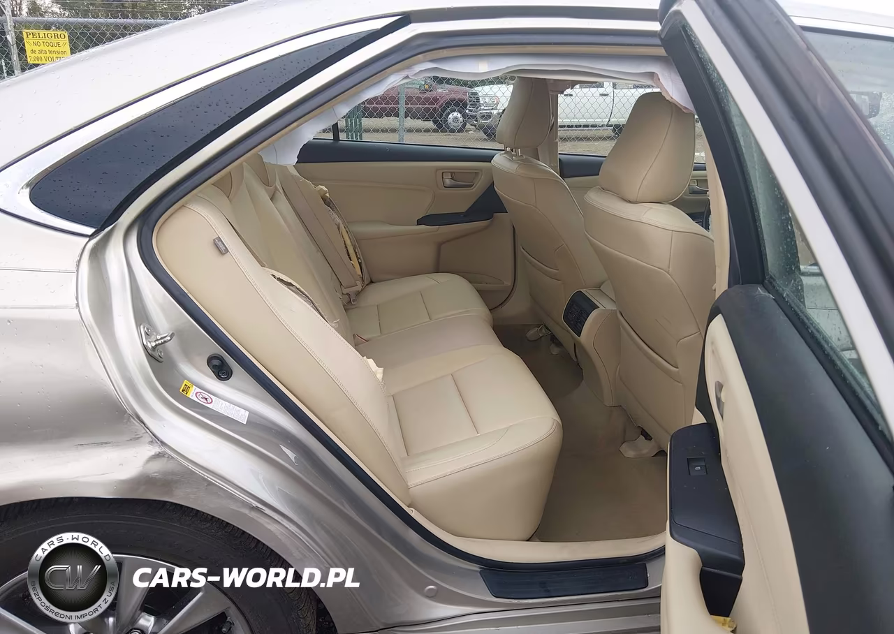 2016 Toyota Camry Xle VIN:4T4BF1FK1GR530696 - 8