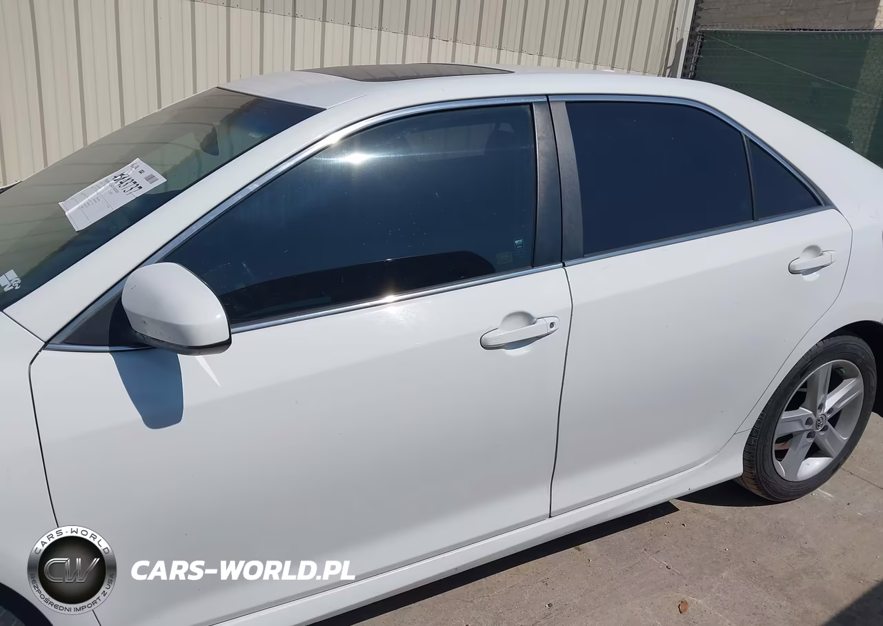 2014 Toyota Camry Se VIN:4T1BF1FK8EU852310 - 15