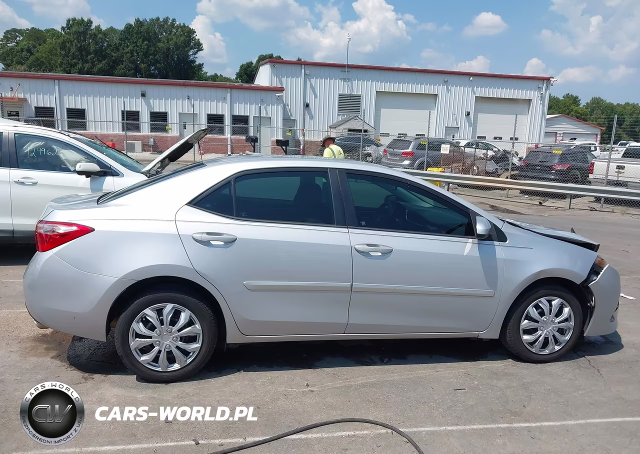 2017 Toyota Corolla Le VIN:2T1BURHE8HC897443 - 13