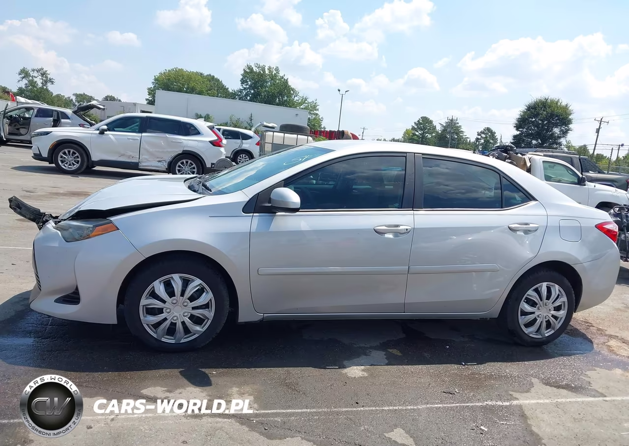 2017 Toyota Corolla Le VIN:2T1BURHE8HC897443 - 14
