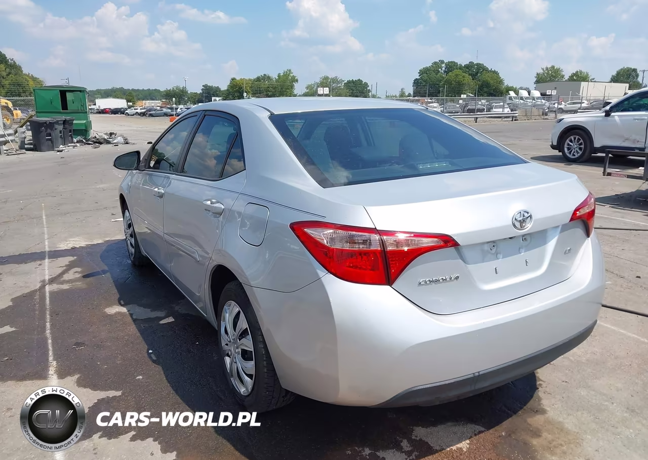 2017 Toyota Corolla Le VIN:2T1BURHE8HC897443 - 3
