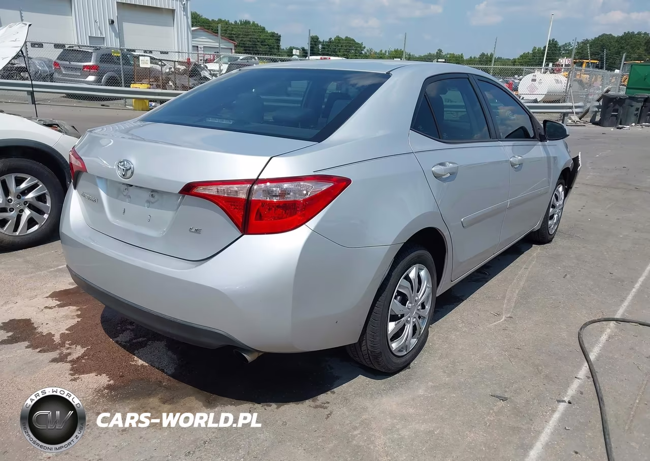 2017 Toyota Corolla Le VIN:2T1BURHE8HC897443 - 4