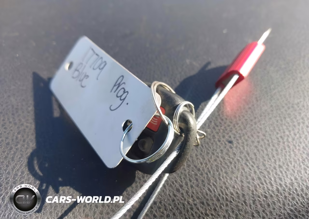 2017 Toyota Corolla Le VIN:5YFBURHE0HP732390 - 11