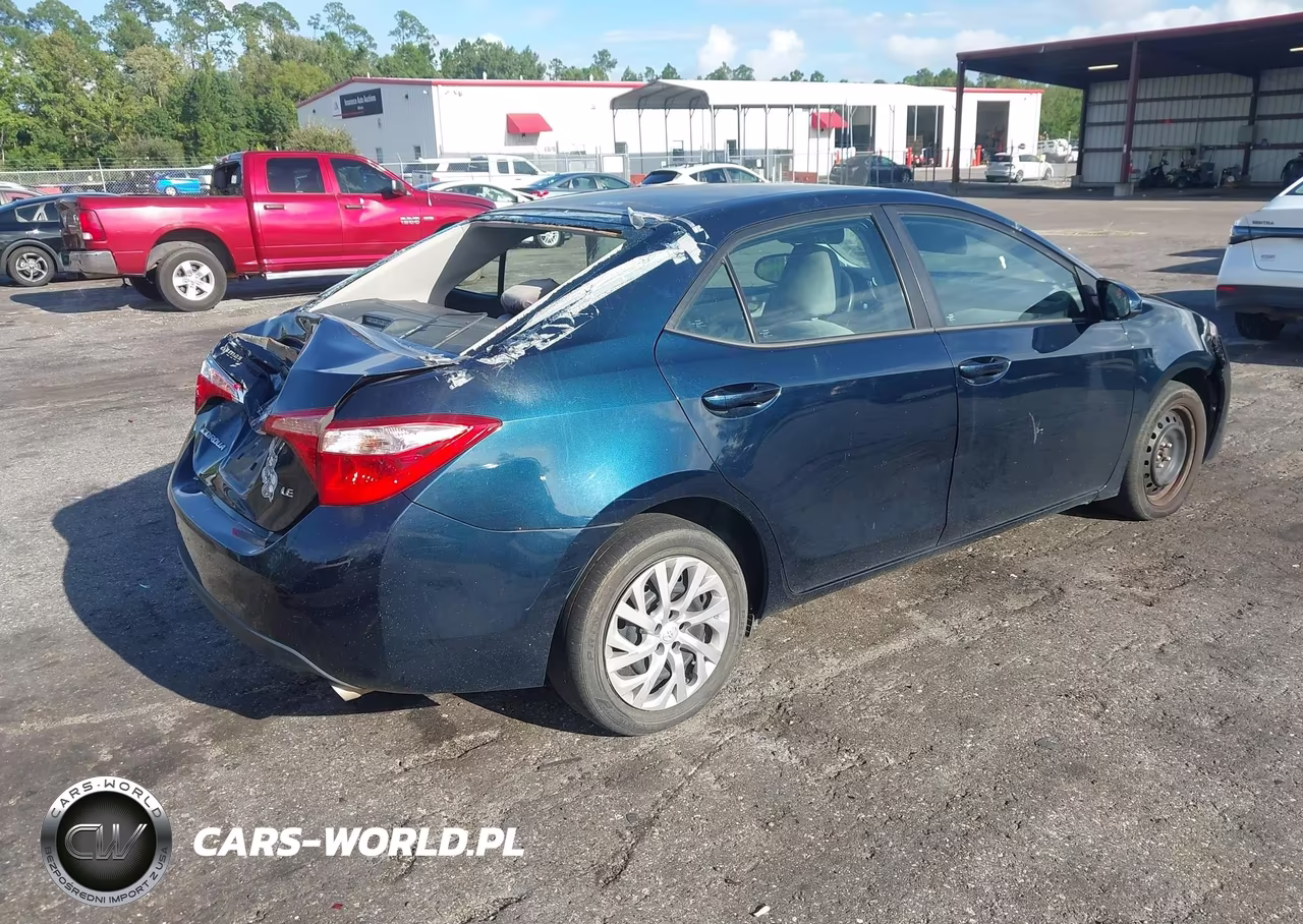 2017 Toyota Corolla Le VIN:5YFBURHE0HP732390 - 4