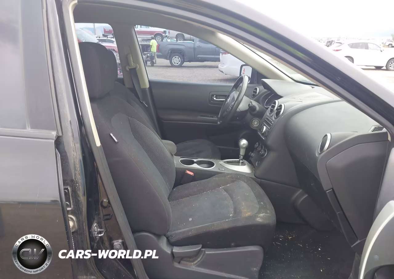 2013 Nissan Rogue S VIN:JN8AS5MV8DW645083 - 5