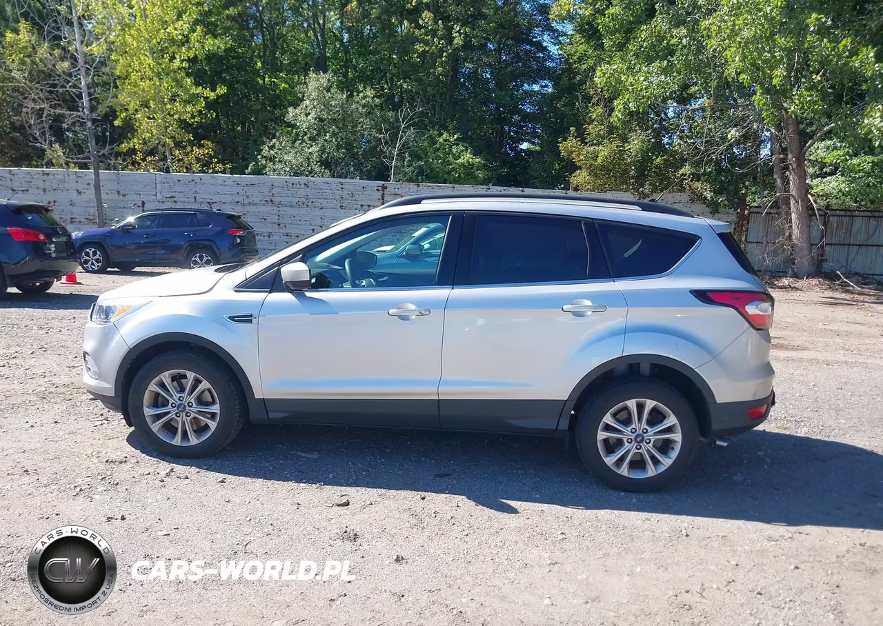 2018 Ford Escape Se VIN:1FMCU9GD9JUB66666 - 14