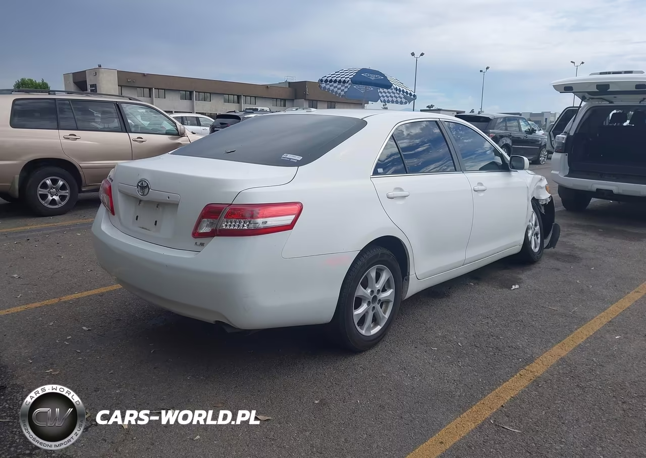 2011 Toyota Camry Le VIN:4T1BF3EK2BU775197 - 4