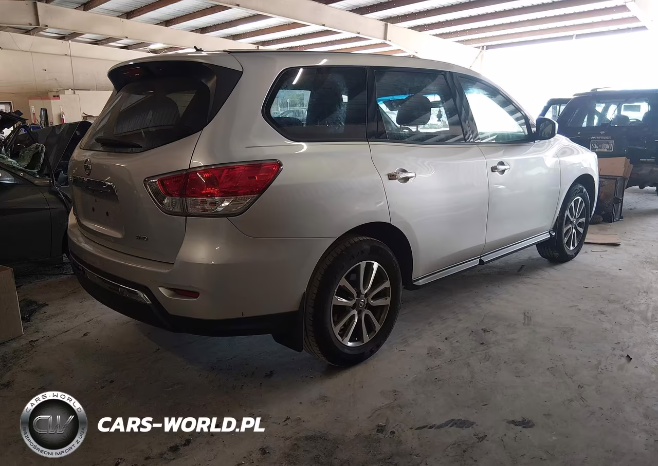 2014 Nissan Pathfinder S VIN:5N1AR2MM8EC619711 - 4