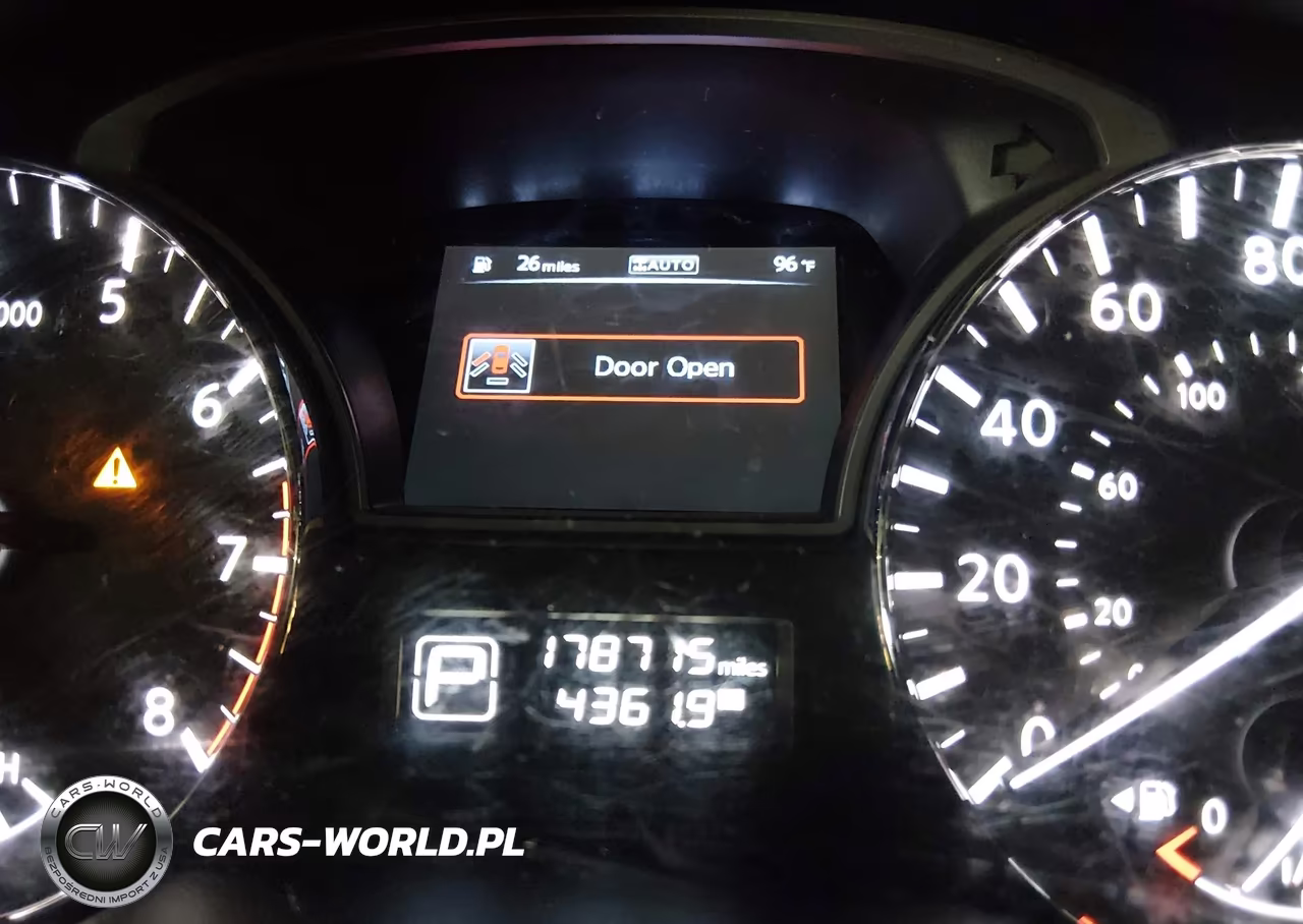 2014 Nissan Pathfinder S VIN:5N1AR2MM8EC619711 - 7