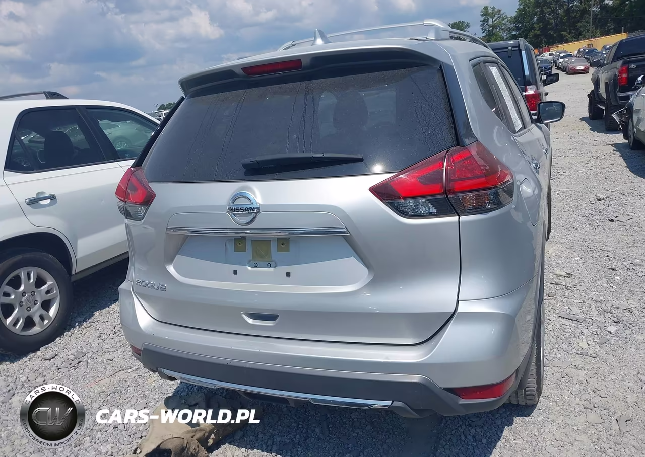 2017 Nissan Rogue S VIN:JN8AT2MTXHW384622 - 16