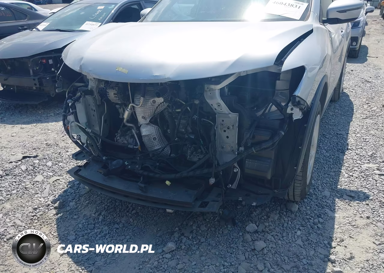 2017 Nissan Rogue S VIN:JN8AT2MTXHW384622 - 6