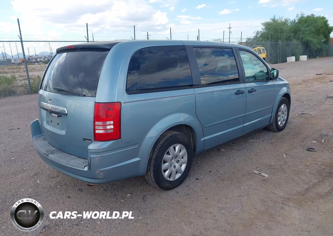 2008 Chrysler Town & Country Lx VIN:2A8HR44H58R757003 - 4