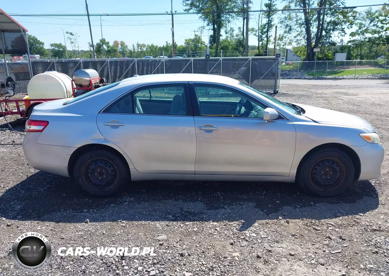 2011 Toyota Camry VIN:4T1BF3EK0BU178596 - 13