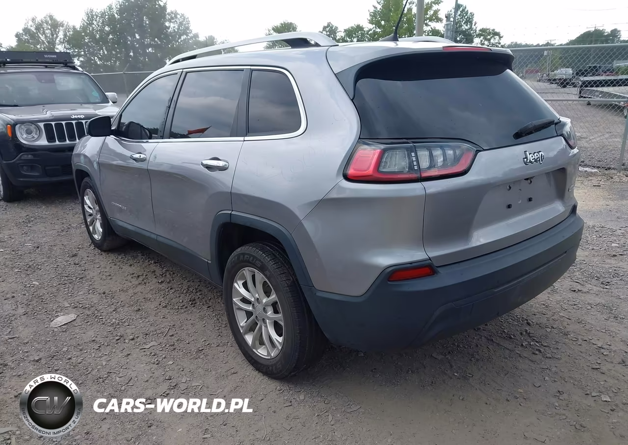 2019 Jeep Cherokee Latitude Fwd VIN:1C4PJLCB8KD205300 - 3