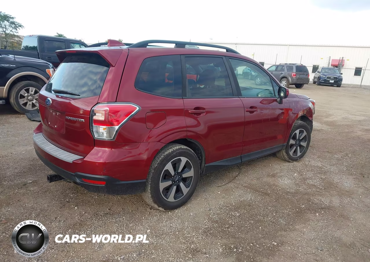 2018 Subaru Forester 2.5I Premium VIN:JF2SJAGC8JH429757 - 4
