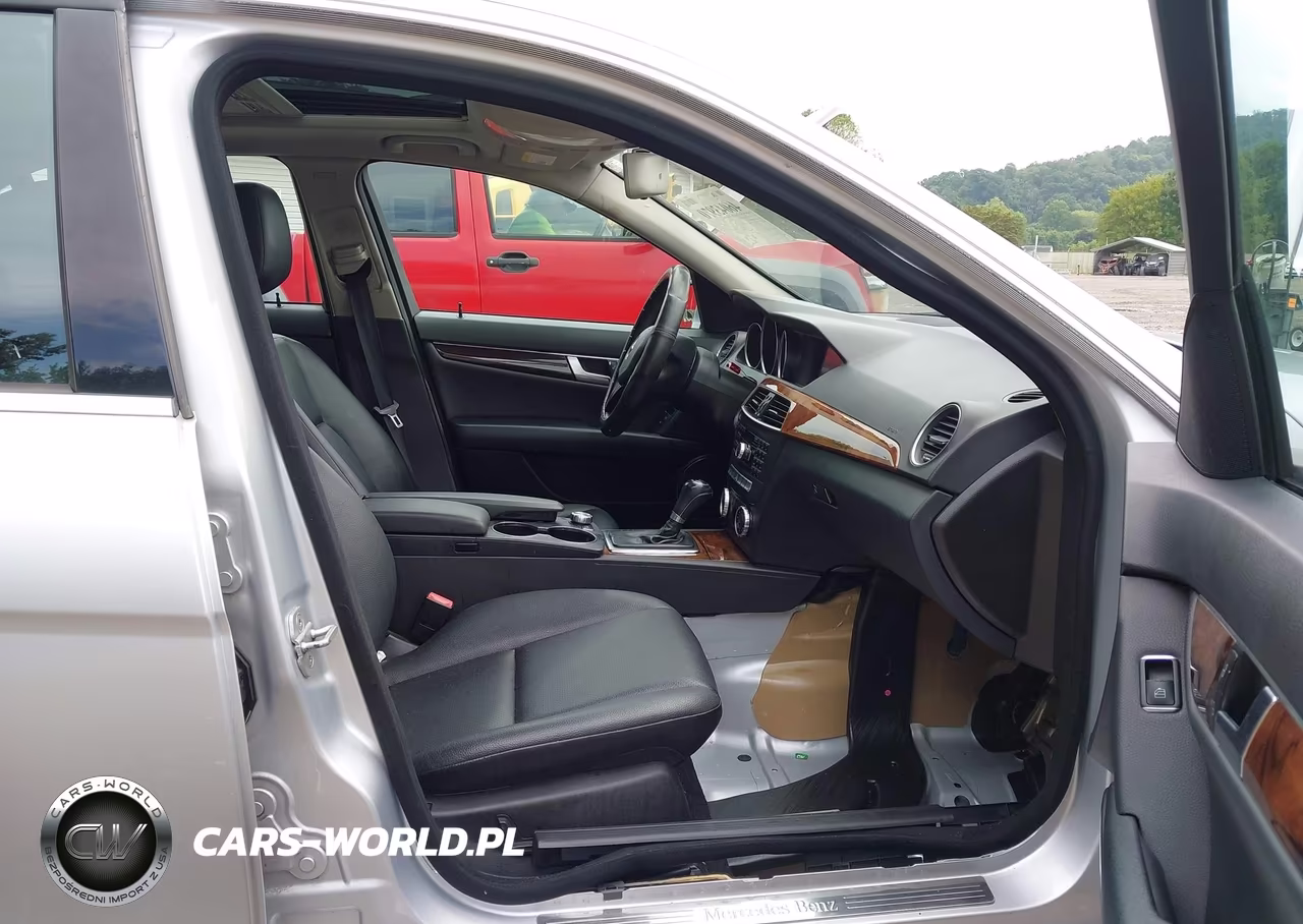 2012 Mercedes-Benz C 300 Luxury 4Matic VIN:WDDGF8BB9CR195189 - 5