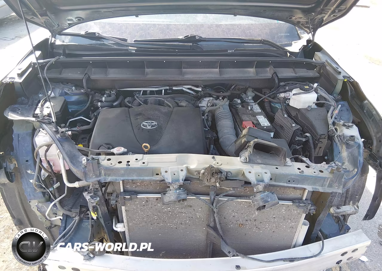 2022 Toyota Highlander Xle VIN:5TDHZRBH1NS566589 - 10