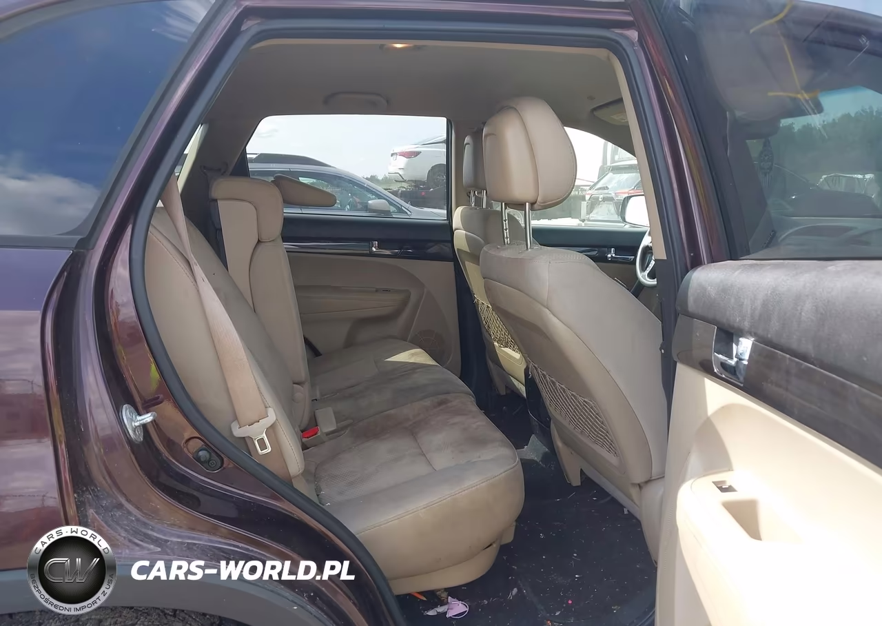 2011 Kia Sorento Lx V6 VIN:5XYKT4A26BG118302 - 8