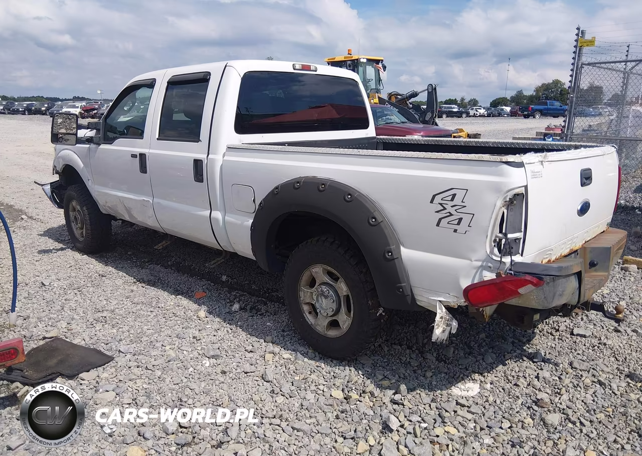 2011 Ford F-250 Xlt VIN:1FT7W2B6XBEA10969 - 3