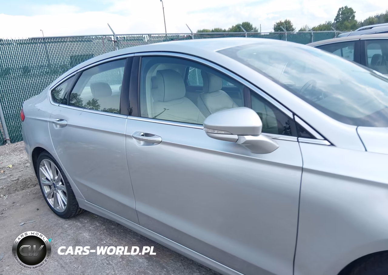 2017 Ford Fusion Platinum VIN:3FA6P0D97HR310663 - 13