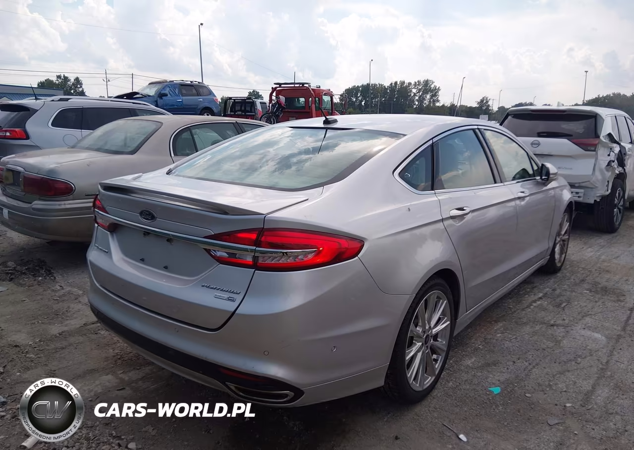 2017 Ford Fusion Platinum VIN:3FA6P0D97HR310663 - 4