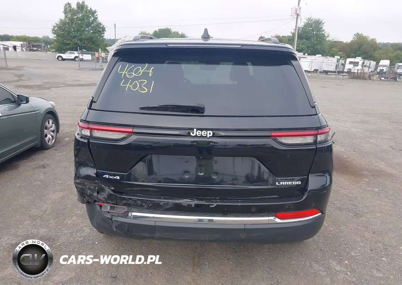 2025 Jeep Grand Cherokee Laredo 4X4 VIN:1C4RJHAG3SC309056 - 16