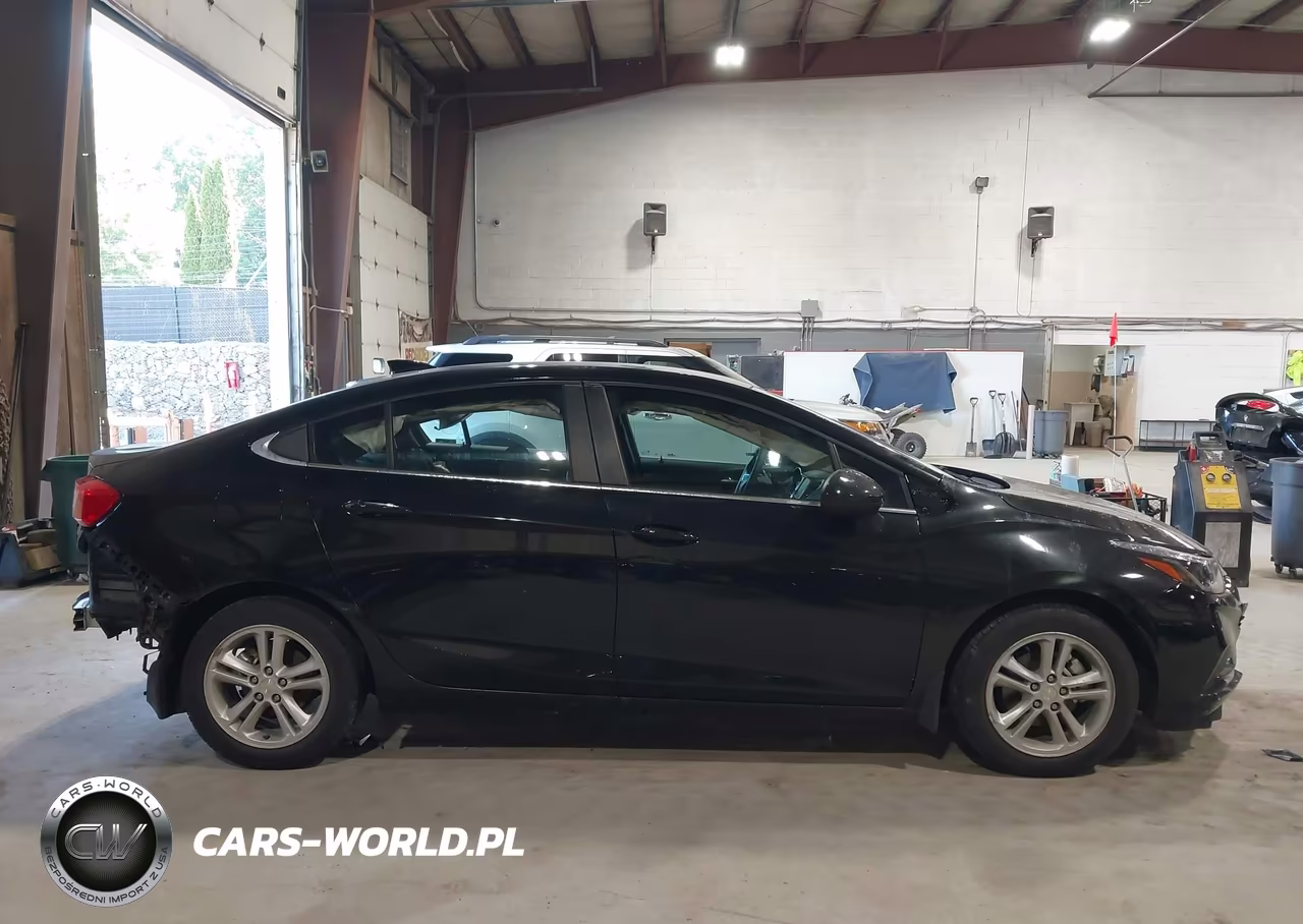 2018 Chevrolet Cruze Lt Auto VIN:1G1BE5SM8J7206966 - 14