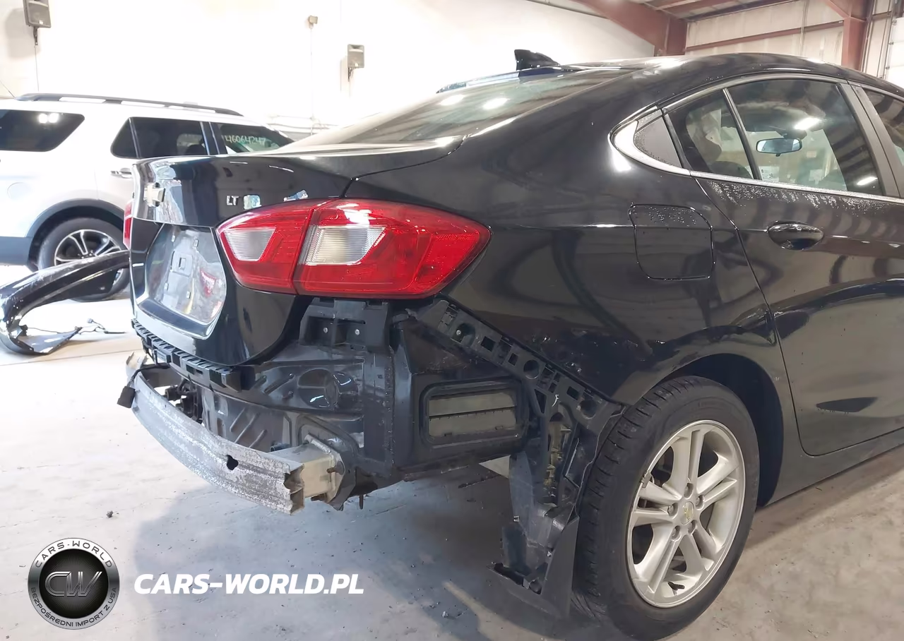 2018 Chevrolet Cruze Lt Auto VIN:1G1BE5SM8J7206966 - 19