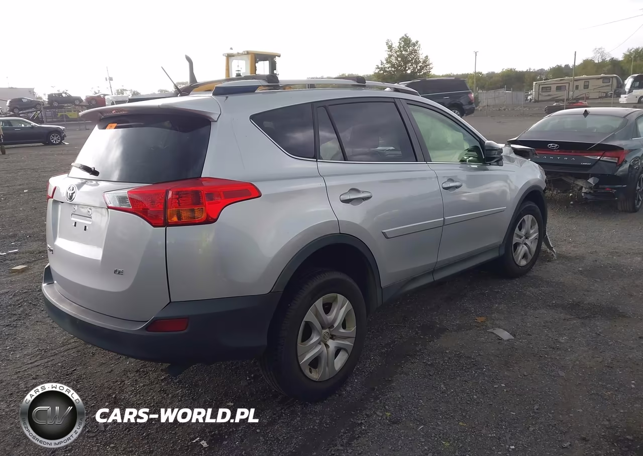 2015 Toyota Rav4 Le VIN:JTMZFREV4FD054272 - 4