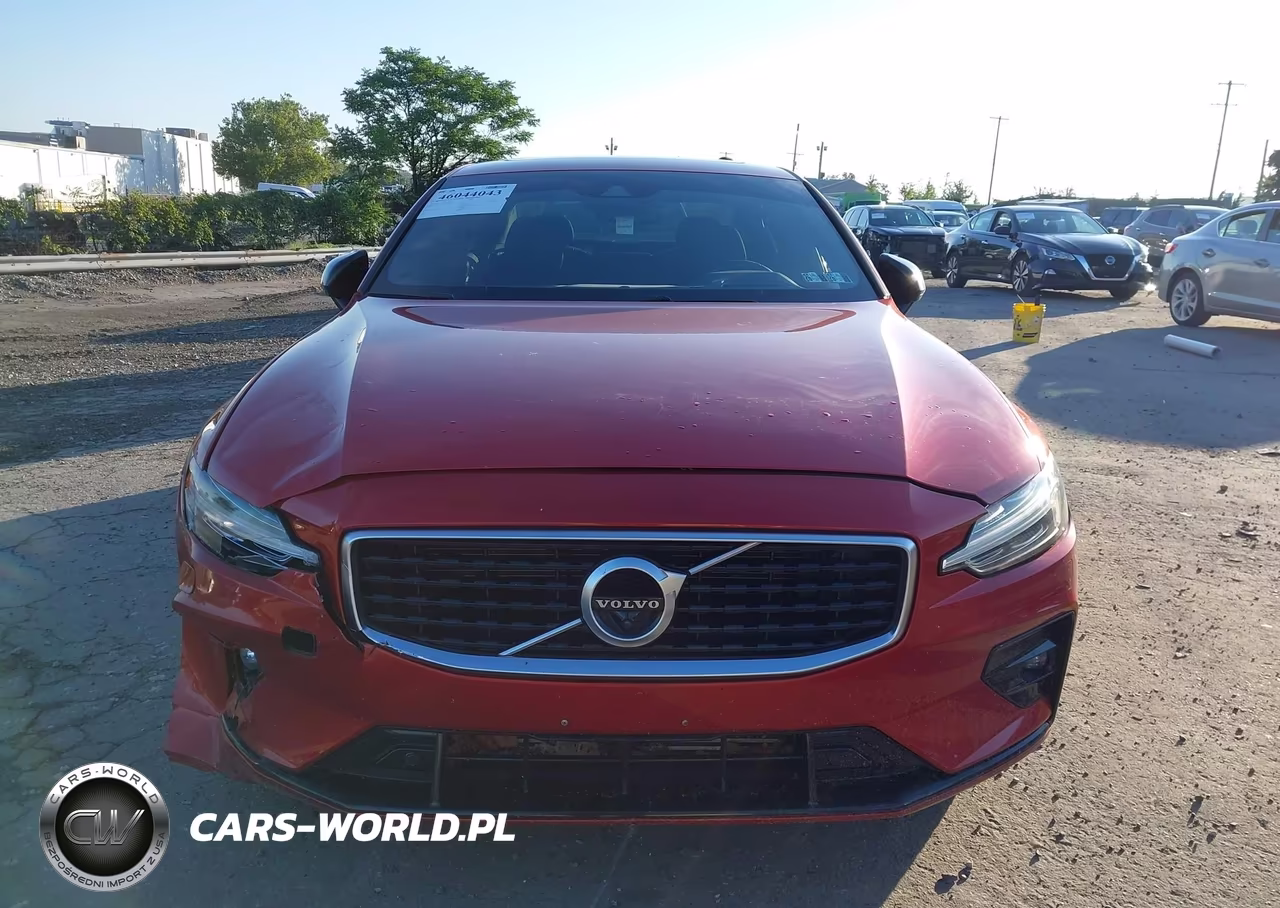 2019 Volvo S60 T6 R-Design VIN:7JRA22TM4KG015332 - 12