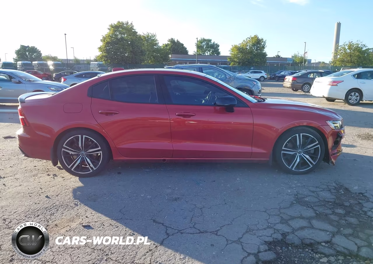 2019 Volvo S60 T6 R-Design VIN:7JRA22TM4KG015332 - 13