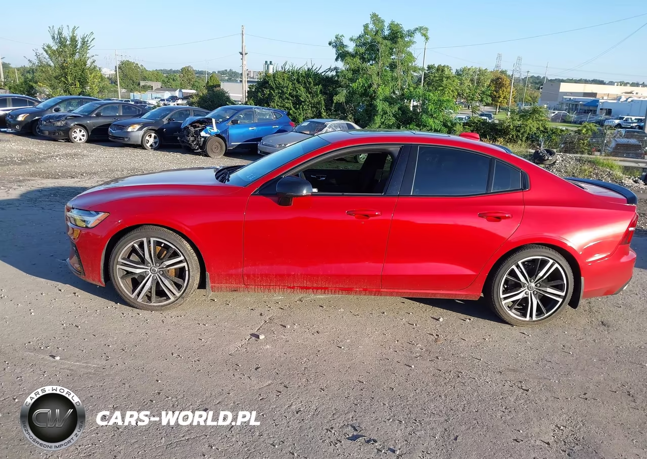 2019 Volvo S60 T6 R-Design VIN:7JRA22TM4KG015332 - 14