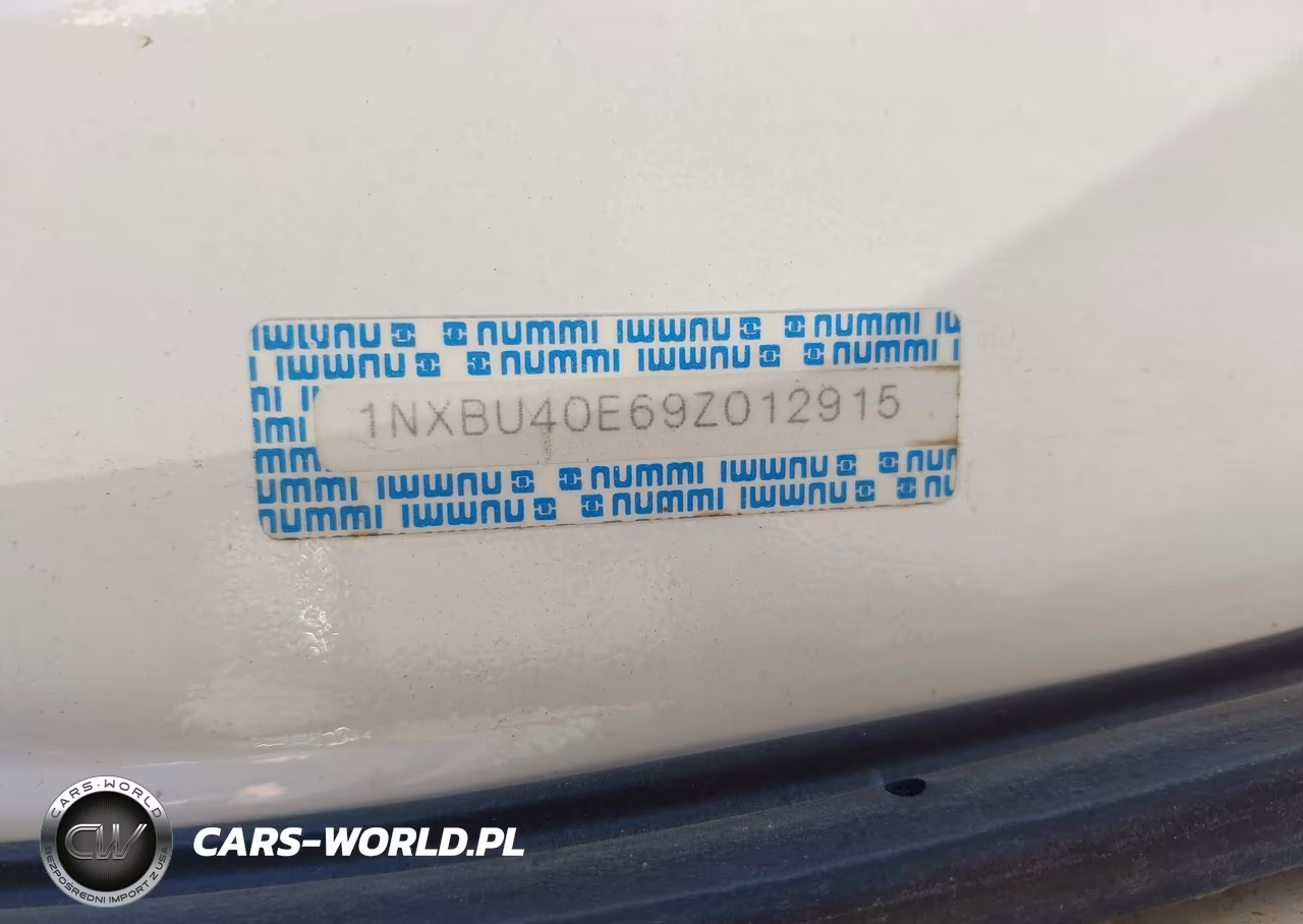 2009 Toyota Corolla S VIN:1NXBU40E69Z012915 - 9