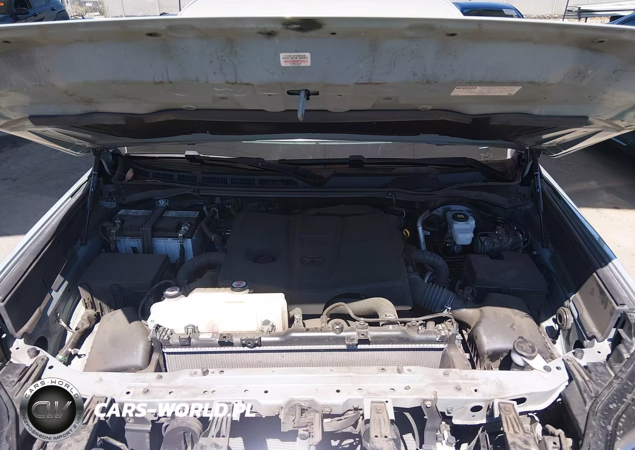 2022 Toyota Tundra Limited VIN:5TFJA5AB4NX012391 - 10