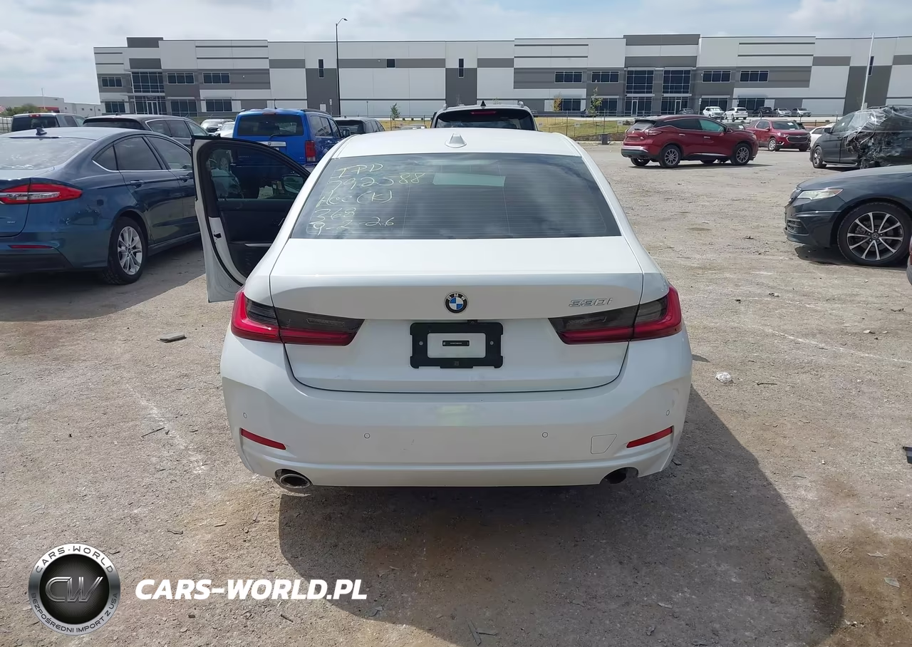 2024 BMW 330I VIN:3MW69FF00R8E04829 - 16
