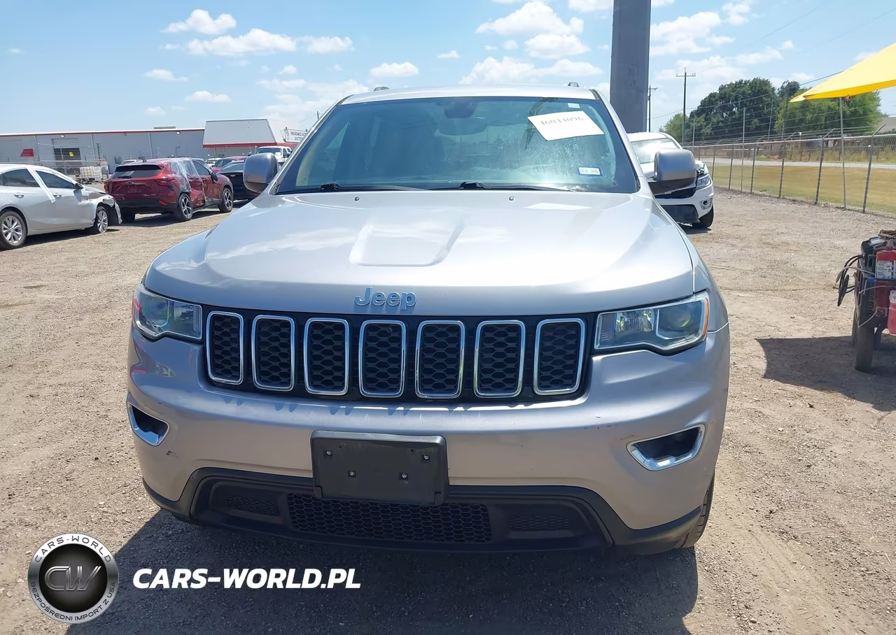 2017 Jeep Grand Cherokee Laredo 4X2 VIN:1C4RJEAG5HC697236 - 12