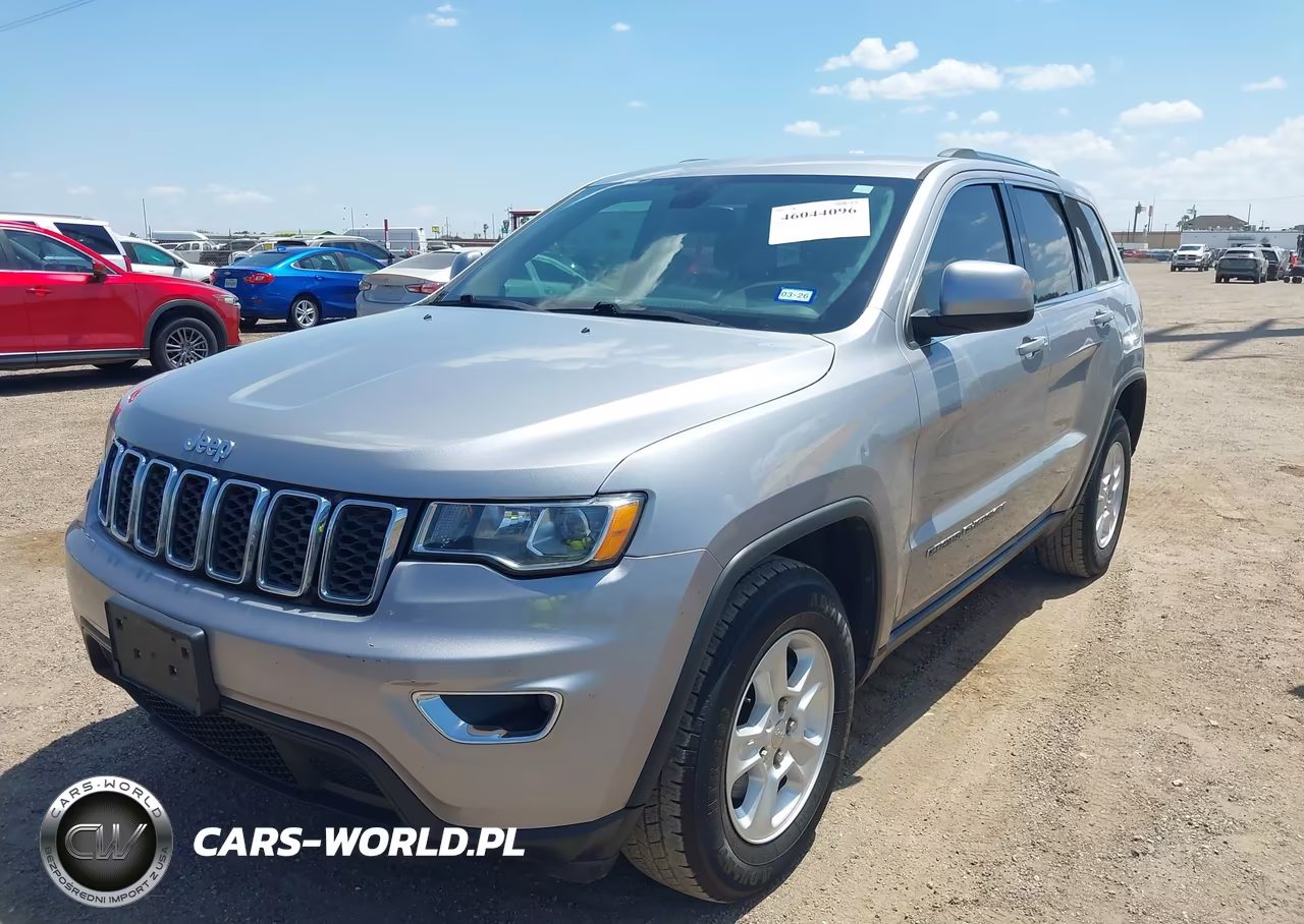 2017 Jeep Grand Cherokee Laredo 4X2 VIN:1C4RJEAG5HC697236 - 6
