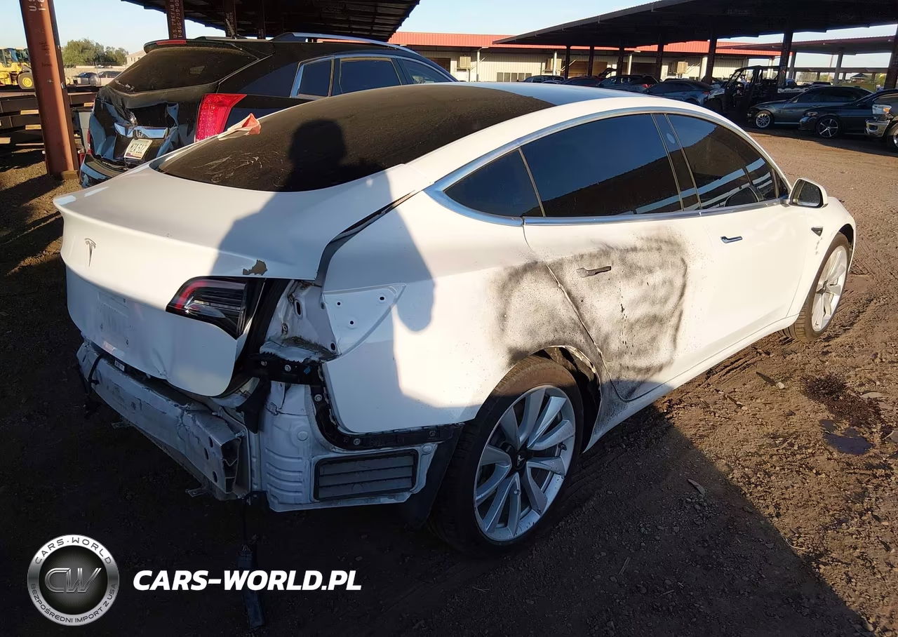2018 Tesla Model 3 Long Range-Mid Range VIN:5YJ3E1EA2JF062377 - 4