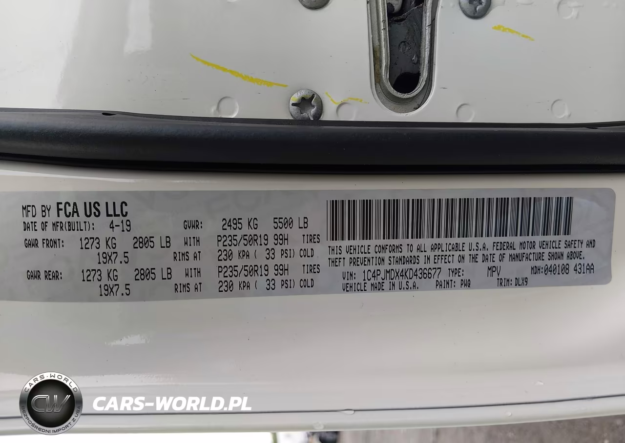 2019 Jeep Cherokee High Altitude 4X4 VIN:1C4PJMDX4KD436677 - 9