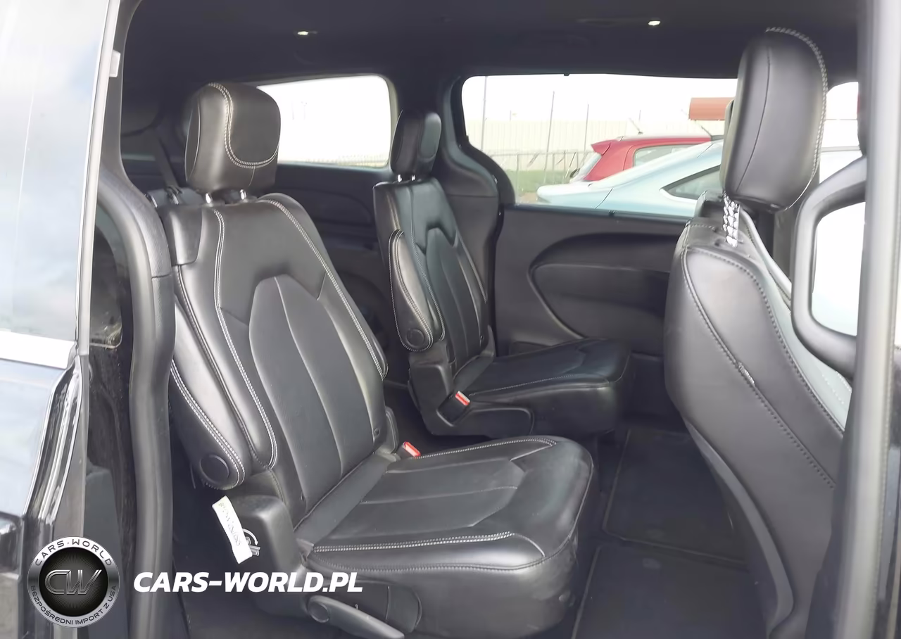 2025 Chrysler Pacifica Select VIN:2C4RC1BG5SR554772 - 8